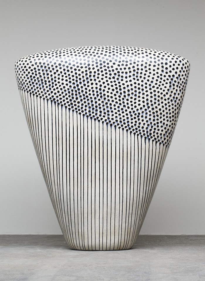 Jun Kaneko, Dango 08-10-07, 2008
Glazed Ceramic, 83 x 65 x 24 inches
KANE0051
