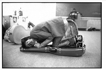 Michael Halsband - Ron Wood in Guitar Case, November 20, 1981, Cedar Falls , Iowa