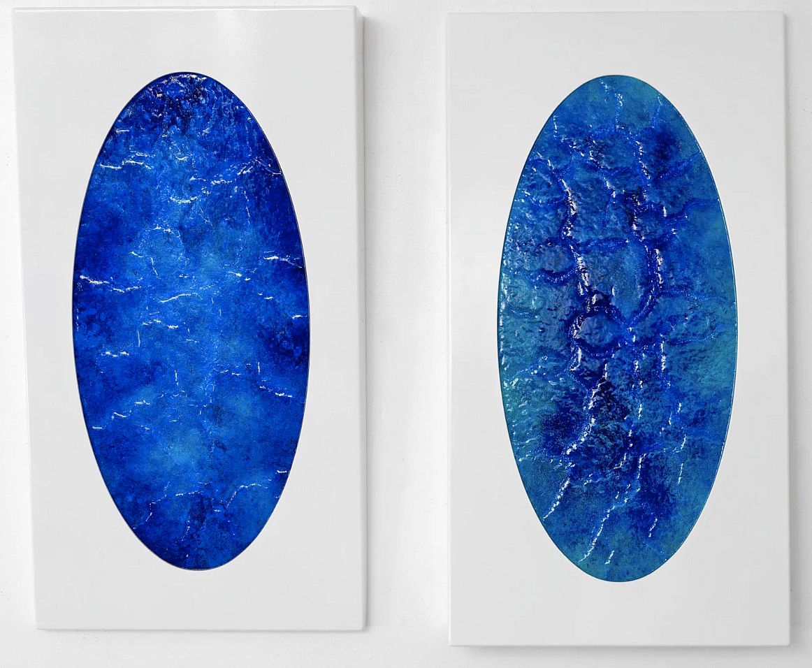 Kx2 Ruth Avra & Dana Kleinman, Z Inside Out (diptych), 2019
aluminum with powder coat and acrylic on canvas, 30 x 34 x 4 in.
Kx200027