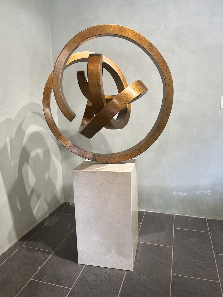 Gino Miles, Superposition, 2024
Bronze, 38 x 45 x 45 inches on 28 x 12 x 12 inches base
MILE00076