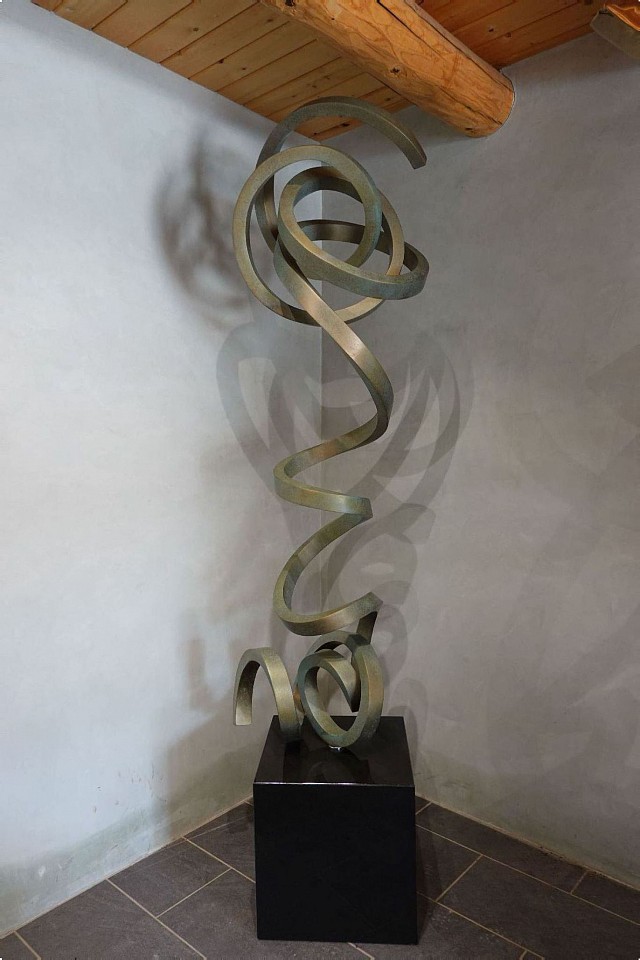 Gino Miles, Tempest, 2024
Bronze, 80 x 28 x 28 inches on 16 x 16 x 16 inch base
MILE00081