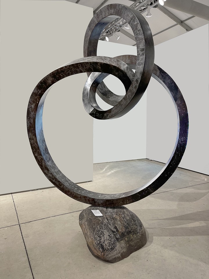 Gino Miles, Sotto Voce, 2024
Bronze on boulder, 87 x 71 x 71 inches on 20 x 34 x 28 inch boulder
MILE00090