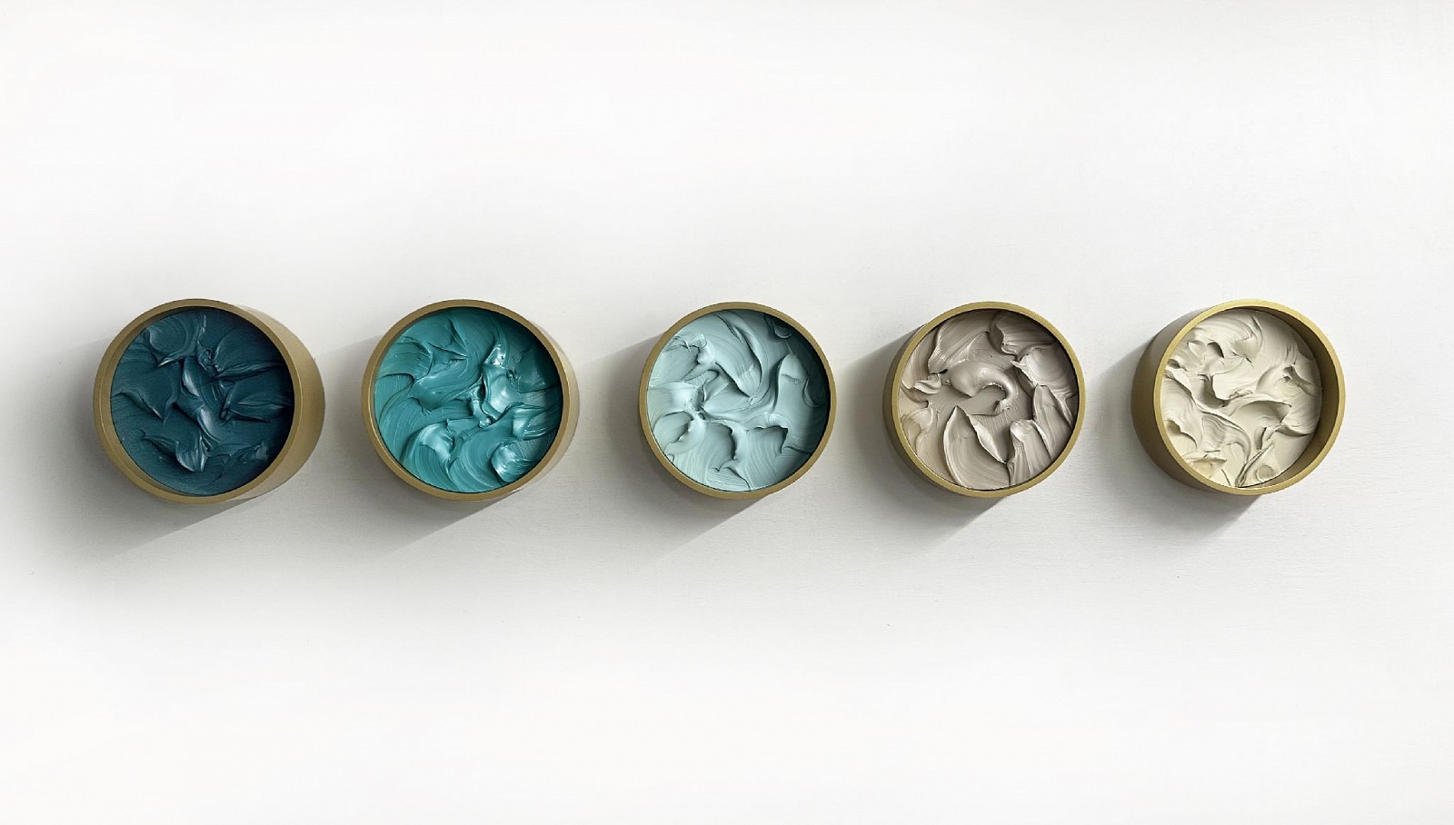 Kx2 Ruth Avra & Dana Kleinman, Sand Key, 2026
soft gold powder-coated repurposed industrial pipe with acrylic and mixed media on wood, 10 1/2 x 72 1/2 in.
Kx200091