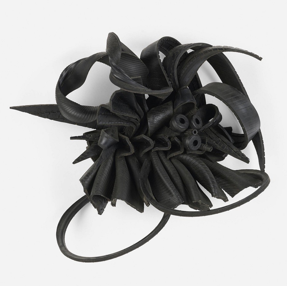 Chakaia Booker, Inanimate Behavior, 2012
Rubber tire and wood, 28 1/2 x 33 x 15 1/2 in.
BOOK00001